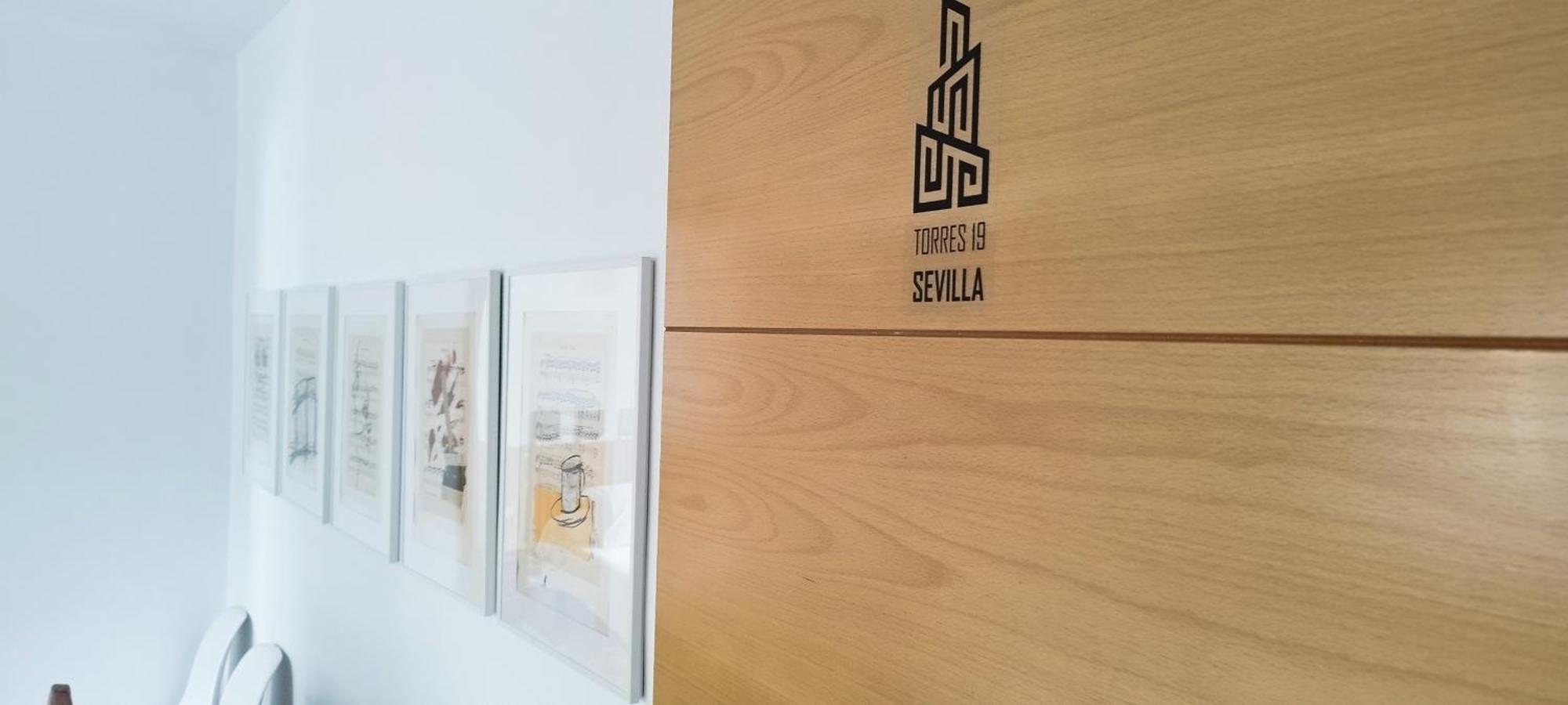 Apartamento Torres19 Seville Exterior photo